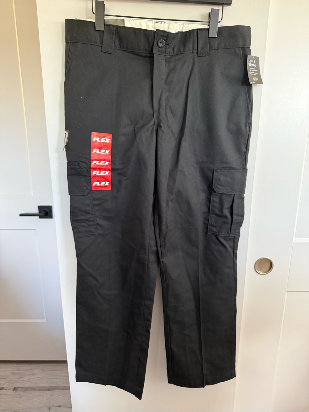 NWT Dickies Men's Flex Regular Fit Cargo Pants 36x30